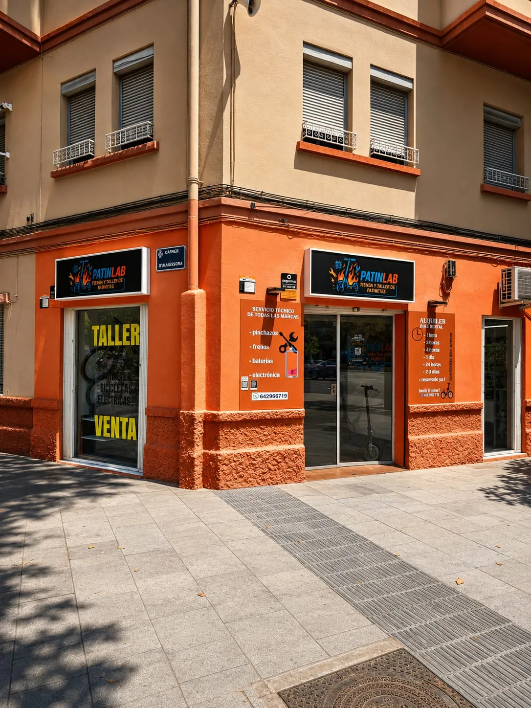 Exterior de la tienda Patinlab en Valencia